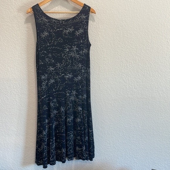 Chico's Travelers Navy Blue Palm Tree Print Stretchy Fit & Flare Dress Medium - Picture 5 of 6